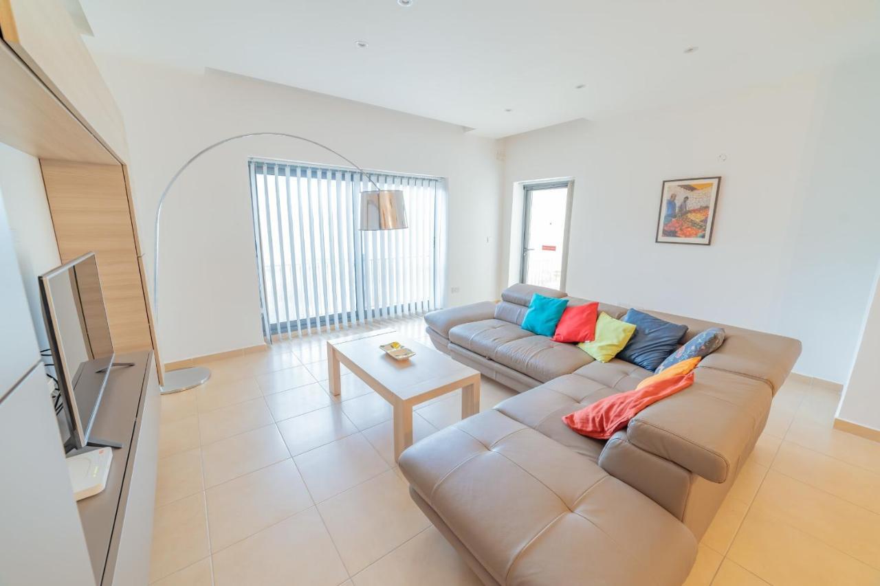 Luxury Seaview & Pool-Hosted By Sweetstay Mellieha Exterior foto